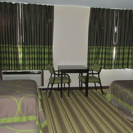 Super 8 By Wyndham Rock Springs-3