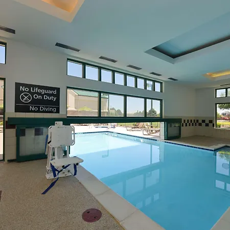 Hampton Inn & Suites Pueblo-Southgate-2