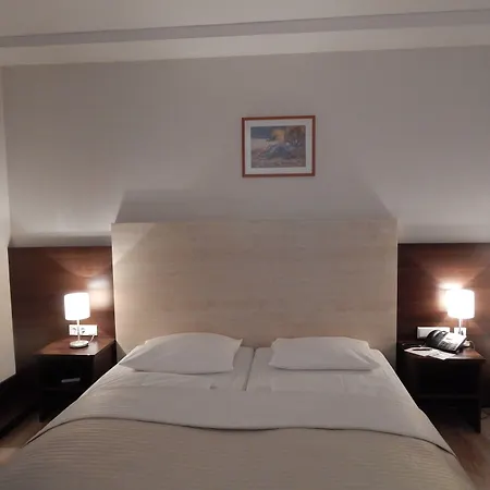 Hotel Astor-2