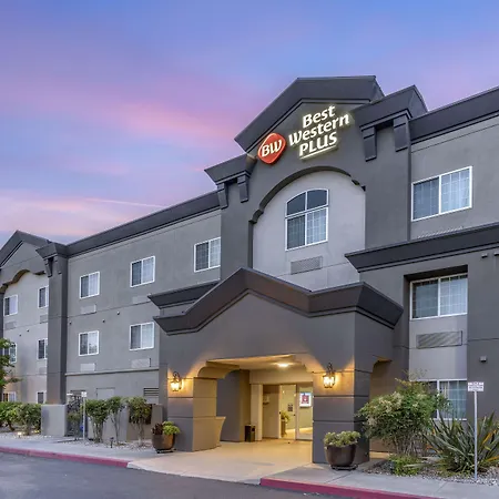Best Western Plus Vineyard Inn-2