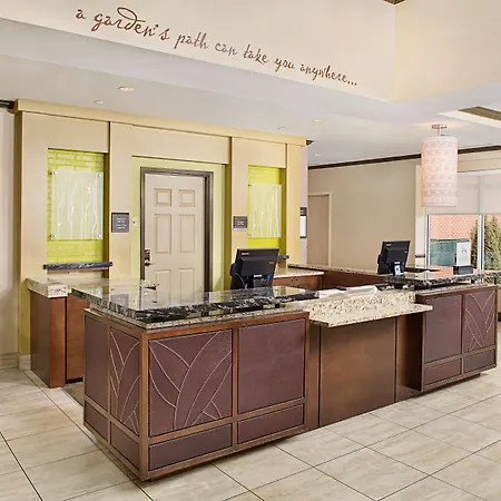 Hilton Garden Inn Hartford North-Bradley International Airport-3