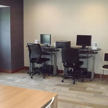 Microtel Inn And Suites - Ames-2