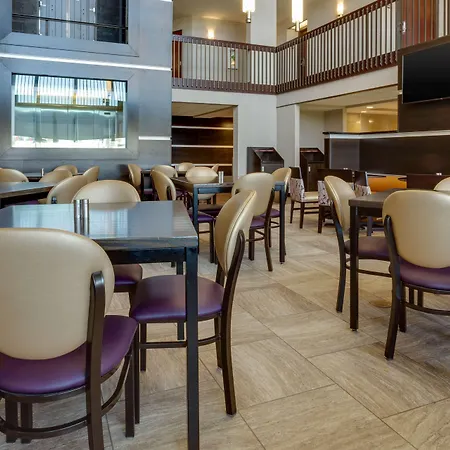 Drury Inn & Suites Overland Park-2