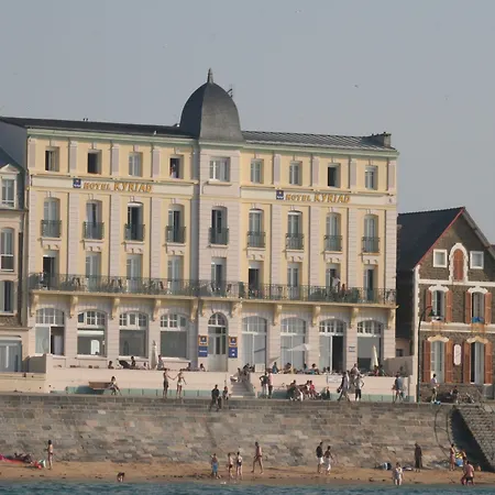 Hotel Kyriad Saint Malo Centre Plage-2