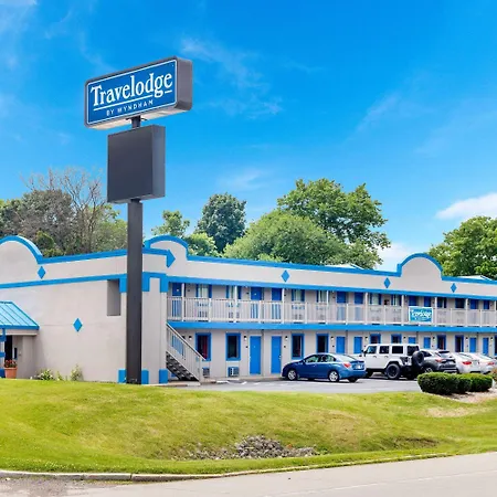 Travelodge By Wyndham Richmond In-2