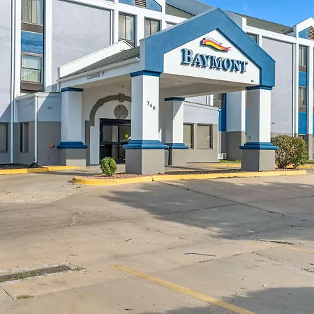 Baymont By Wyndham Lawrence-2