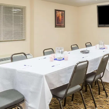 Microtel Inn & Suites By Wyndham Uncasville Casino Area-3