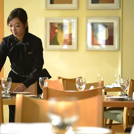 Metropark Hotel Causeway Bay Hong Kong-2
