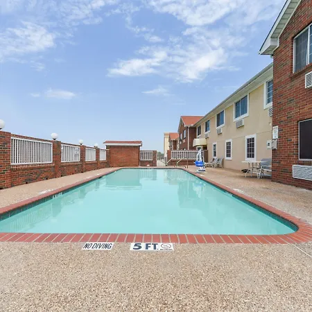 Super 8 By Wyndham Burleson Fort Worth Area-2