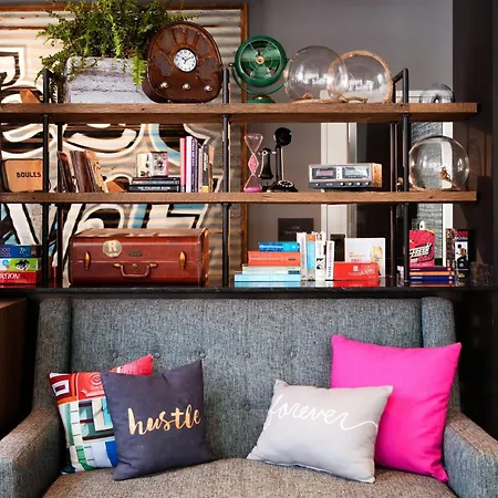 Moxy New Orleans Downtown/French Quarter Area-3