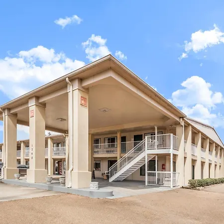 Super 8 By Wyndham Brookhaven-3