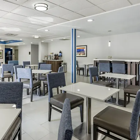 Comfort Inn & Suites Troutville-Roanoke North-2