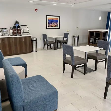 Comfort Inn & Suites Troutville-Roanoke North-3