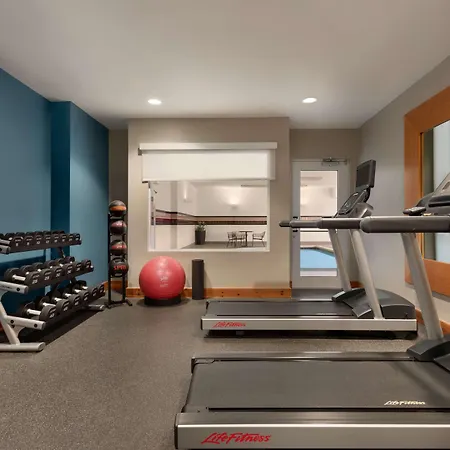 Hilton Garden Inn Fort Wayne-3