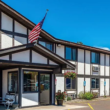 Magnuson Hotel Ironwood-3