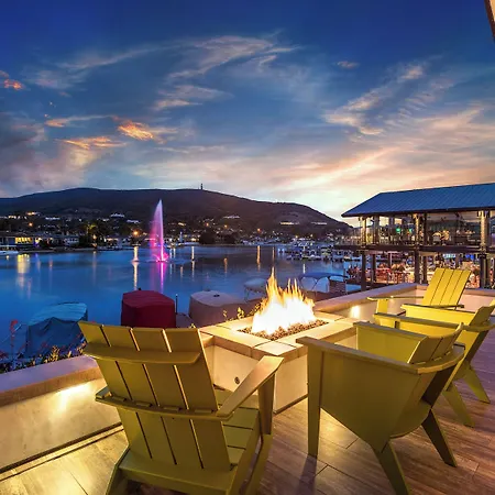 Lakehouse Resort-2
