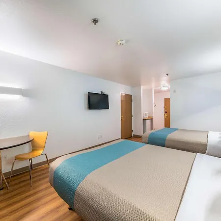 Motel 6-Decatur, Tx-2