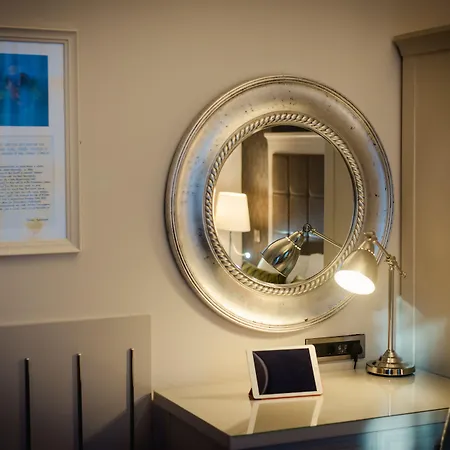 Hotel Isaacs Cork City-3