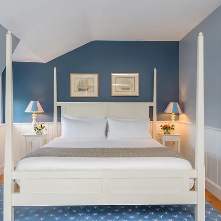 Breakwater Inn-3