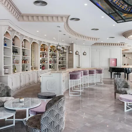 Boutique Hotel B51-3