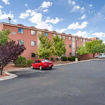 Motel 6-Page, Az-2