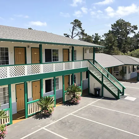 Monterey Pines Inn-3