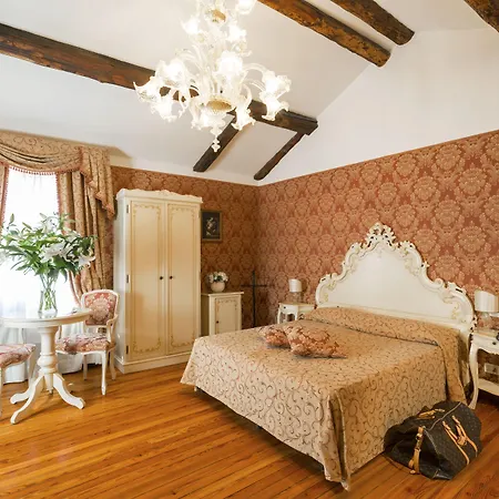 Palazzo Guardi-2