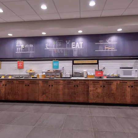 Hampton Inn Norfolk-2