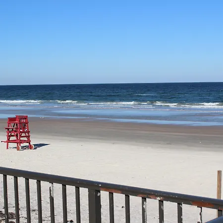 La Quinta By Wyndham Oceanfront Daytona Beach-3
