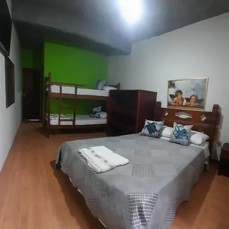 Suíte com Cozinha Compacta-3