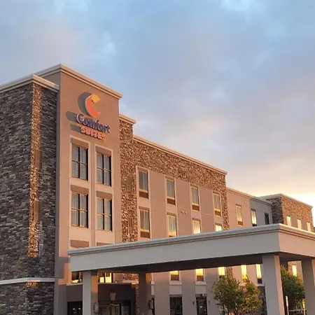 Comfort Suites Fargo Medical Center-2