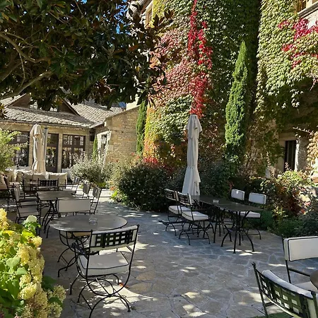 Hôtel-Restaurant Le Manoir De Montesquiou-3