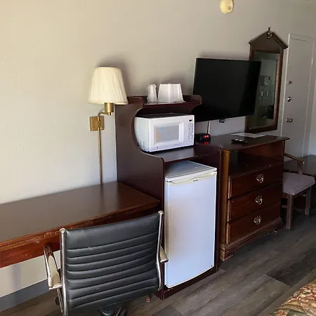 Rogers Inn-2