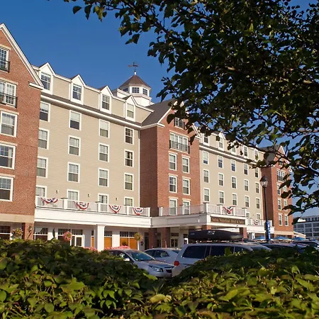 Salem Waterfront Hotel & Suites-3