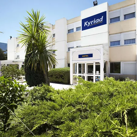 Kyriad Toulon Est Hyeres La Garde-2