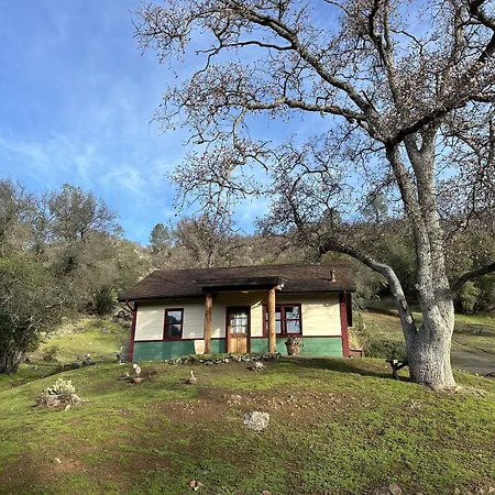 Homestead Cottages-2