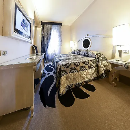 Zanhotel Tre Vecchi-2