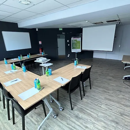 Tulip Hotels & Residences - Marne-La-Vallee Torcy-2