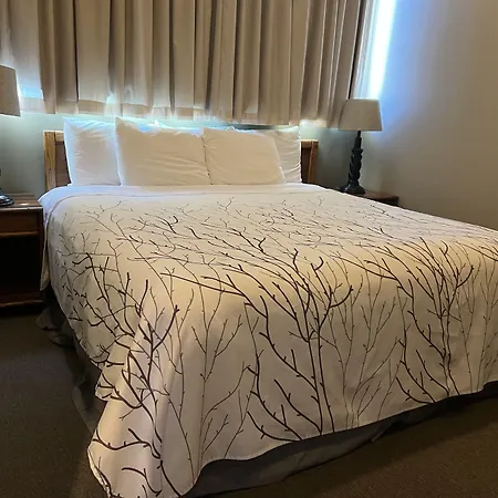 Continental Inn-3