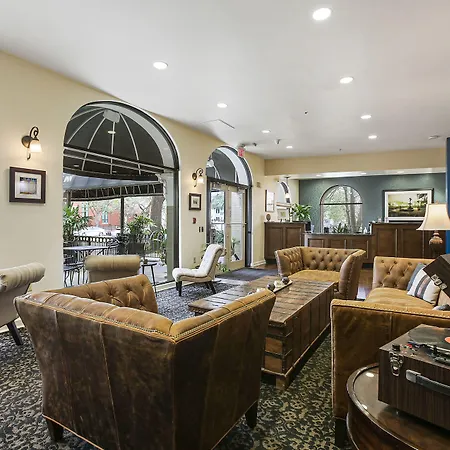 St Charles Inn, Superior Hotel-3