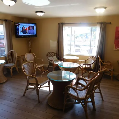 Hibiscus Suites - Sarasota-3