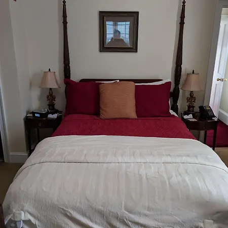 Almondy Inn Bed & Breakfast-2