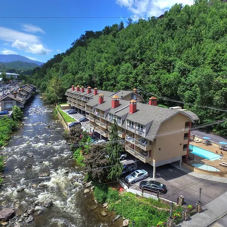 Gatlinburg River Inn-3