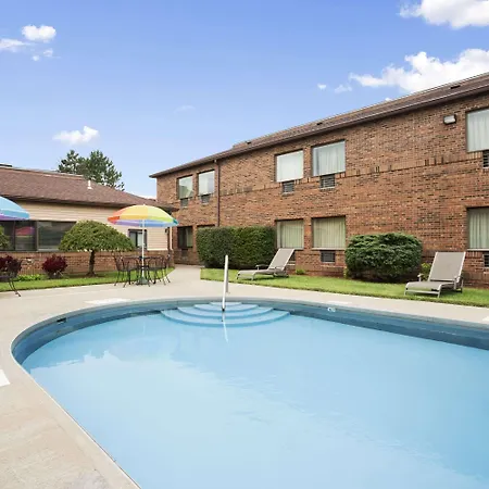 Days Inn By Wyndham Middletown-2