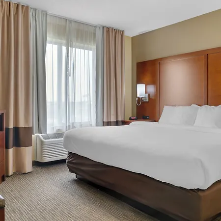 Comfort Suites Findlay I-75 Near Sports Complex-3