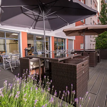 Apparthotel Privilodges Lyon Lumière-3