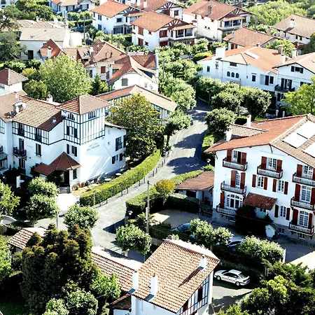 Hotel Les Goelands-3