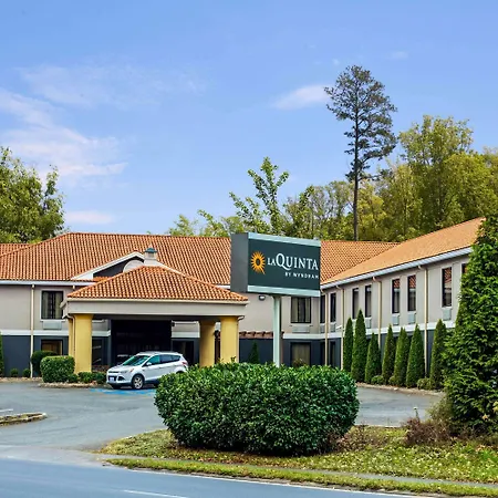 La Quinta Inn By Wyndham Radford-2