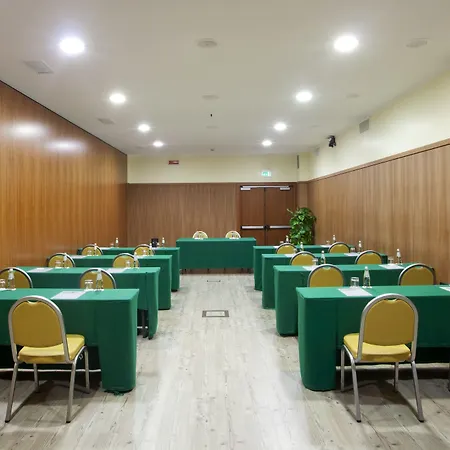 Holiday Inn Cagliari By Ihg-2