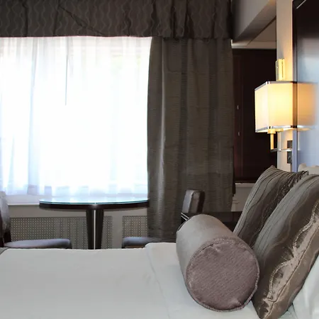Helm'S Inn-2